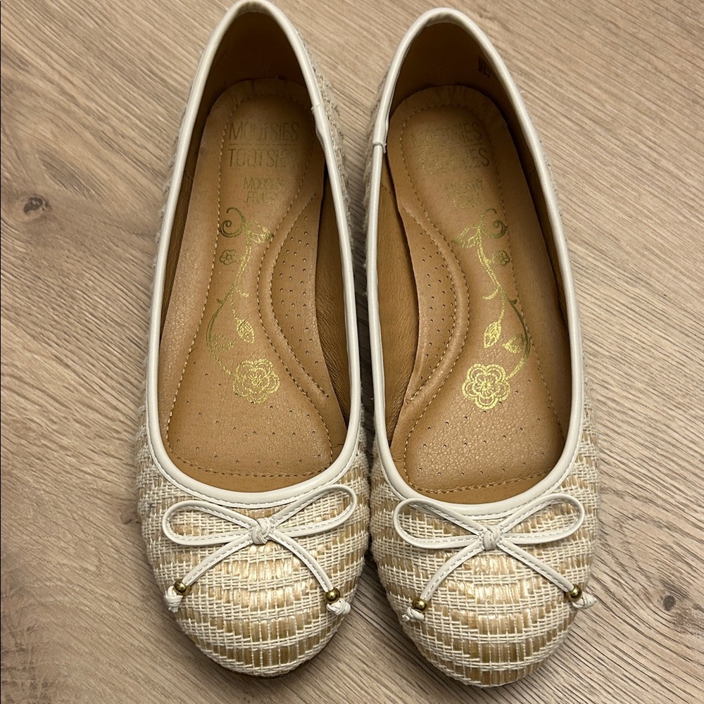 Mootsies Tootsies Cream Woven Flats with Bow